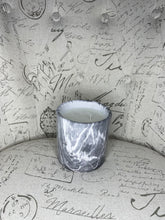 Load image into Gallery viewer, Calacatta Decor Candle