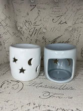 Load image into Gallery viewer, Star and Moon Wax Melter and Wax Melt Set
